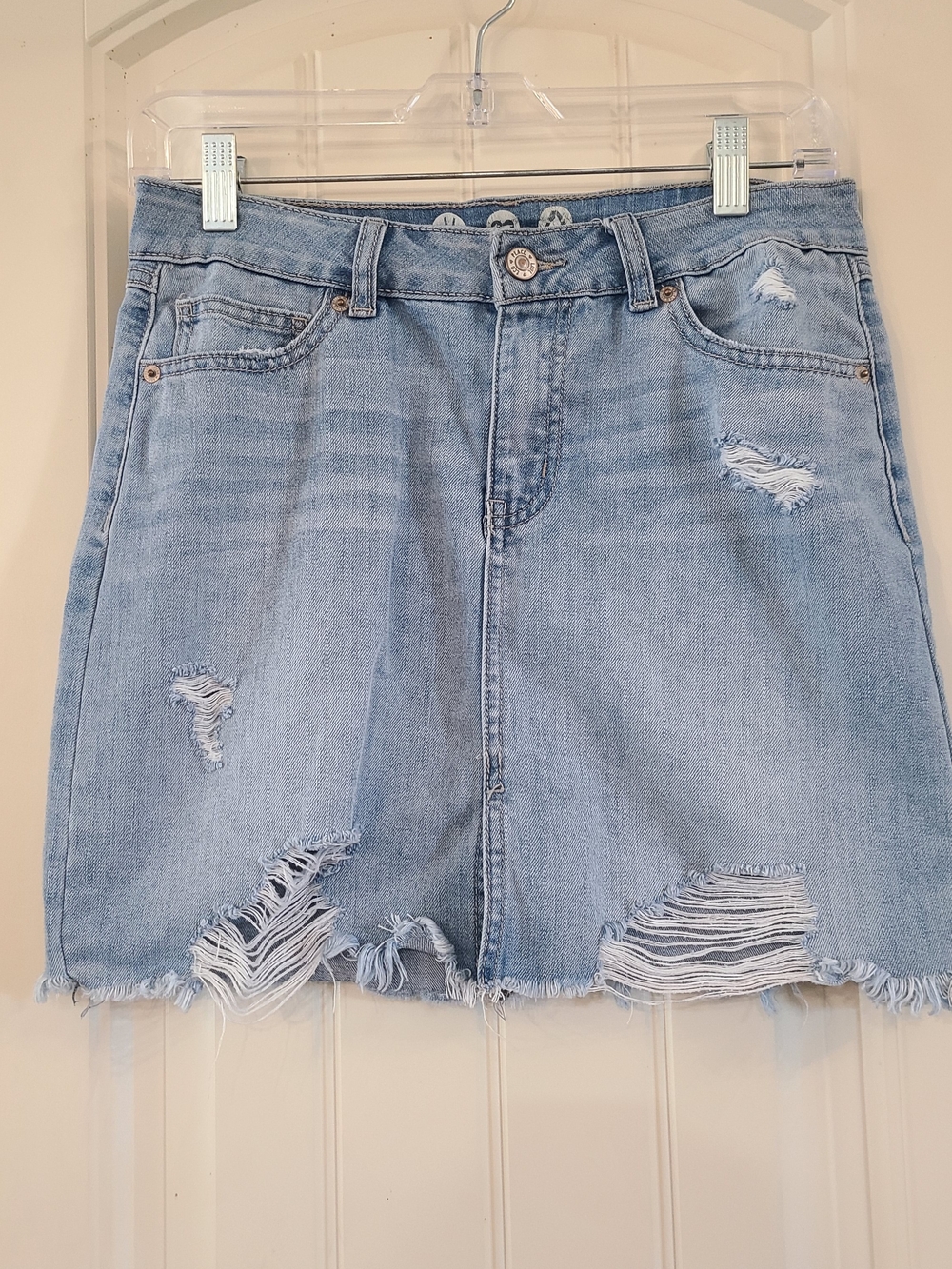 Rewash Women's Light Blue Distressed Denim Skirt Size 5
